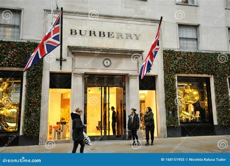 magasin burberry londres|burberry outlet store.